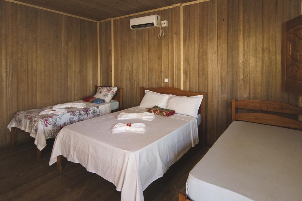 Amazon Arowana Lodge Careiro Habitación foto