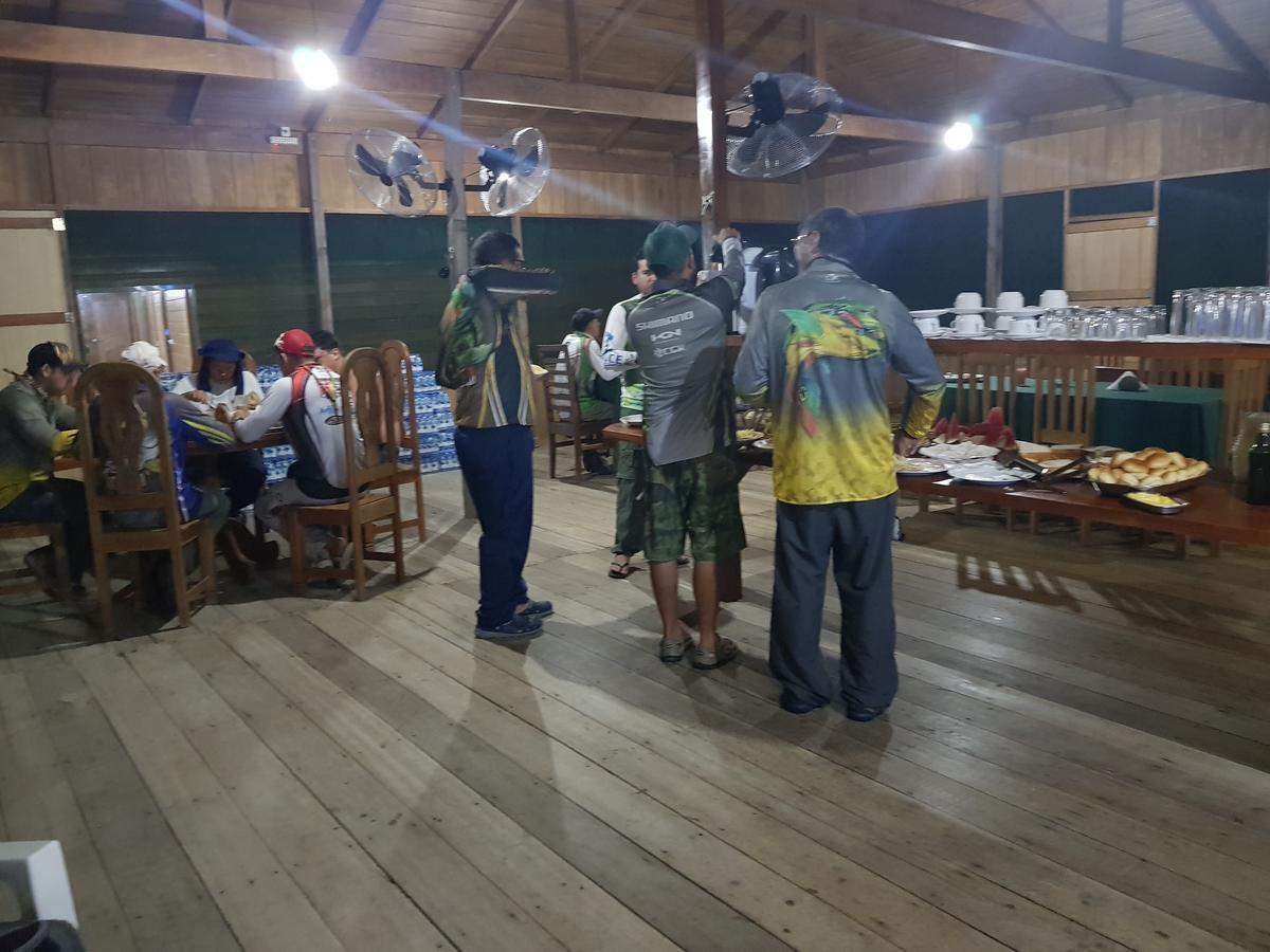 Amazon Arowana Lodge Careiro Exterior foto